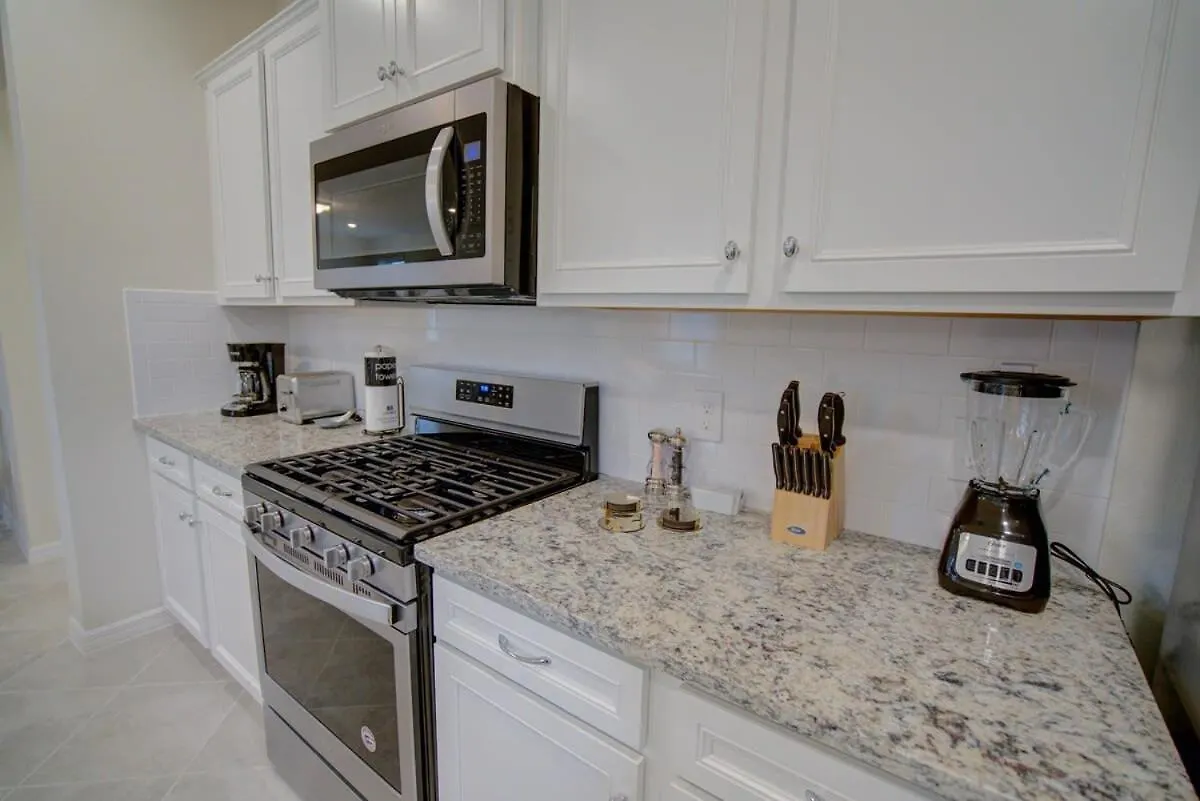 Villa Spacious 6Bed 4 5Bath - By Disney No Resort Fees Davenport